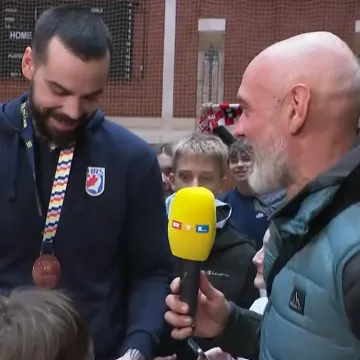 &Scaron;u&scaron;nja se nije mogao obraniti od malenih obožavatelja: 'Druženje s djecom mi je najdraže'