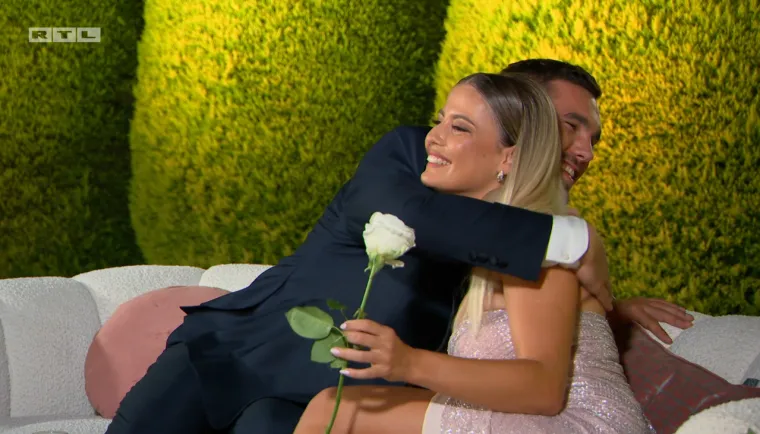 Najti&scaron;e, a najzapaženije - bijele ruže oti&scaron;le su u prave ruke: 'To je samo potvrda da osjećamo isto'