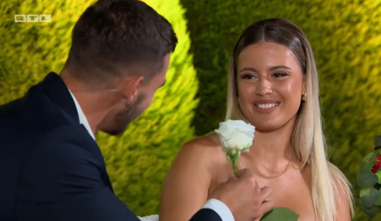 Najti&scaron;e, a najzapaženije - bijele ruže oti&scaron;le su u prave ruke: 'To je samo potvrda da osjećamo isto'