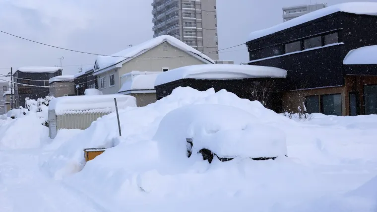 Katastrofa u državi zbog snijega: Najmanje 35 mrtvih i preko 400 ozlijeđenih, ulice i gradovi paralizirani