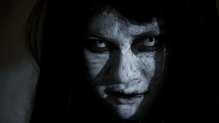 Znate li &scaron;to je urokljivo oko? Mnogi od njega silno strahuju i pritom ne znaju kako se za&scaron;tititi