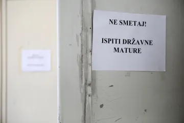 Imamo problem! Nastala žestoka rasprava zbog odlika&scaron;a koji su pali na državnoj maturi