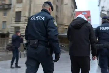 Uhićeno 15 narkomafija&scaron;a: Prali novac kroz stanove i varali ljude