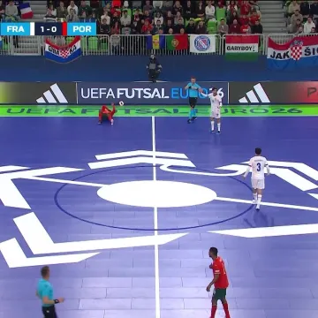 Pogledajte prekr&scaron;aj Francuza zbog kojeg su suci zvali VAR