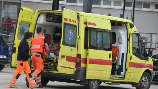 Policija istražuje smrt tromjesečne bebe, starije dijete izdvojili iz obitelji: Otac uhićen nakon prijetnji?