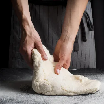 Savr&scaron;eno tijesto za pizzu bez glutena: Vodič za hrskavu koricu i sočnu unutra&scaron;njost