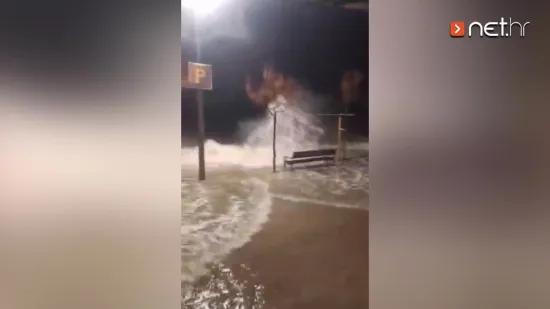 Jako nevrijeme u Ka&scaron;tel novom podiglo je razinu mora i za 95 centimetara