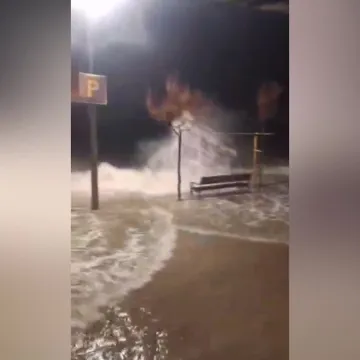 Jako nevrijeme u Ka&scaron;tel novom podiglo je razinu mora i za 95 centimetara