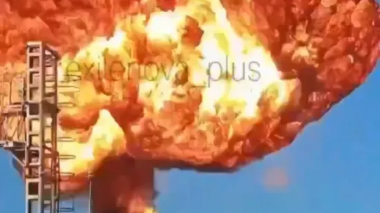 Vatrena gljiva nad gradom, pogledajte snimku čudovi&scaron;ne eksplozije: 'Nebo je postalo plameno'