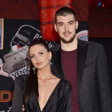 Ivica i Kristina Zubac postali roditelji djevojčice