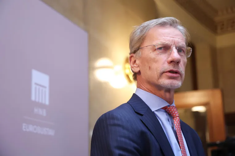 Stručnjak iz sjene ili jako ime? Pitali smo tri ekonomista tko bi bio dobar guverner nakon Vujčića