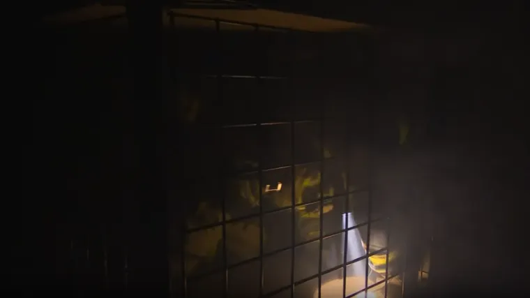 Kavez, dim i 300 &deg;C: Prolaz kroz ovaj labirint je biti ili ne biti! 'Ovdje se gubi glava'