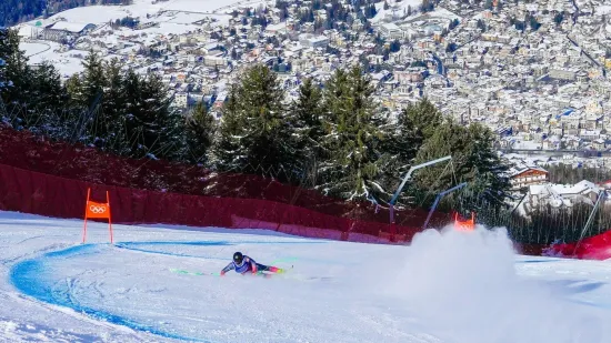 Užas pred Olimpijske igre: Skija&scaron;u pri 120 km/h od udarca odletjela kaciga na 'stazi smrti'