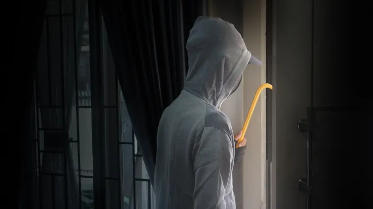 Maskirani tip im je upao u stan: Obitelj zatekla jeziv prizor, odmah su znali &scaron;to je napravio