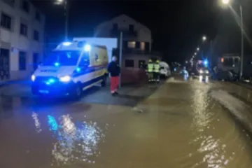 Nakon sudara na Zagrebačkoj cesti udario u hidrant: Ulica pod vodom! Ima ozlijeđenih