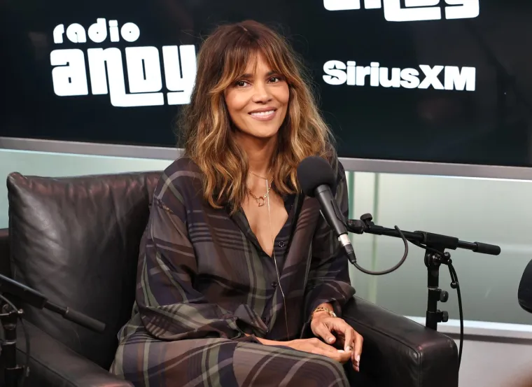 Nakon tri propala braka: Halle Berry potvrdila zaruke s Van Huntom