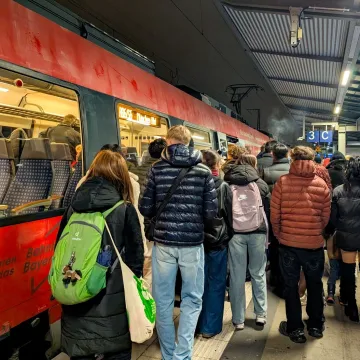Beskućnica na pruzi izazvala paralizu željezničkog prometa u M&uuml;nchenu