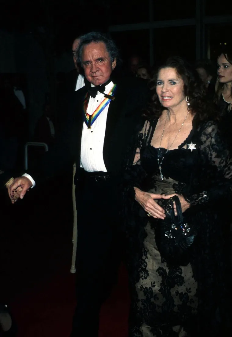 Priča o ljubavi i borbi koja je nadživjela sve: Kako je Johnny Cash umro od 'slomljenog srca'