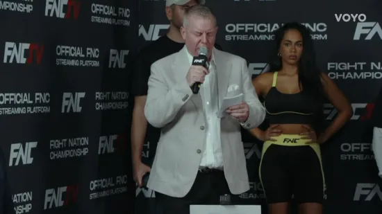 Kralj Njemačke pojavio se na vaganju za FNC 27 s krunom na glavi