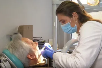 &Scaron;tetne za okoli&scaron;, ne i za ljude: Svejedno im je odzvonilo. Pokriva li HZZO bijele plombe?