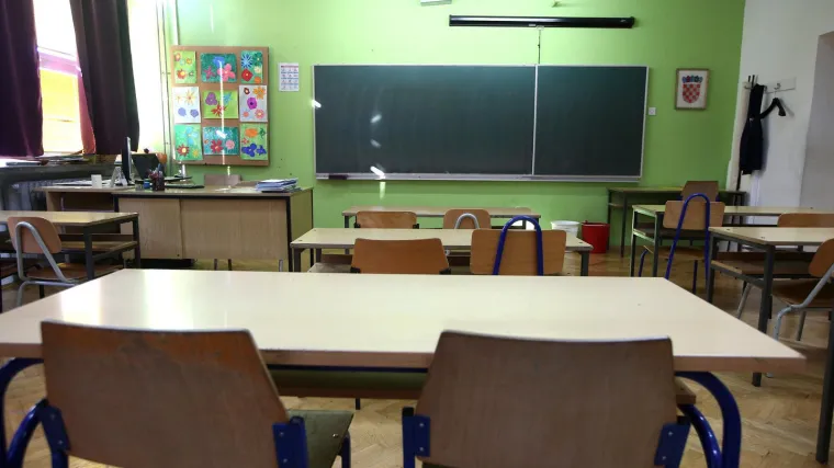 Brojka je prevelika, učenici s nastave godi&scaron;nje izostanu vi&scaron;e od 40 milijuna sati: Ovo su razlozi