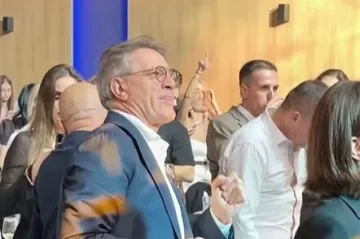 Na Cecinom koncertu otkrivena i istina o mlađoj Mamićevoj kćeri: Ponijele ga emocije