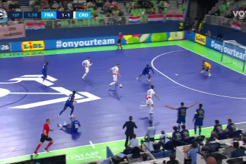 Rapsodija u Stožicama! Pred kraj poluvremena okrećemo Francuze u povijesnoj utakmici