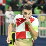 Emocije na rubu pucanja: Vatreni rasplamsali Stožice i srca navijača nakon povijesne drame