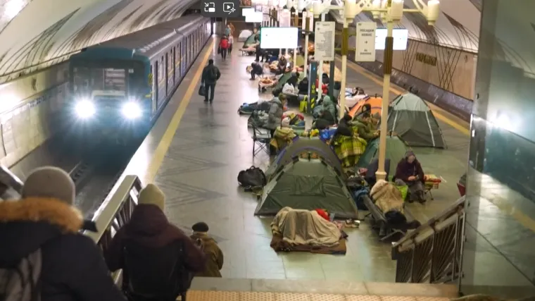 Rusi zasuli Ukrajinu projektilima, zima dotukla civile! Kijev, Harkiv i zapad bez struje