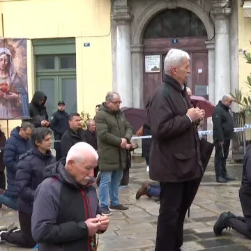 Riječani žele maknuti molitelje s ulica: 'Gledam i poku&scaron;avam razumjeti, ali stvarno ne razumijem'