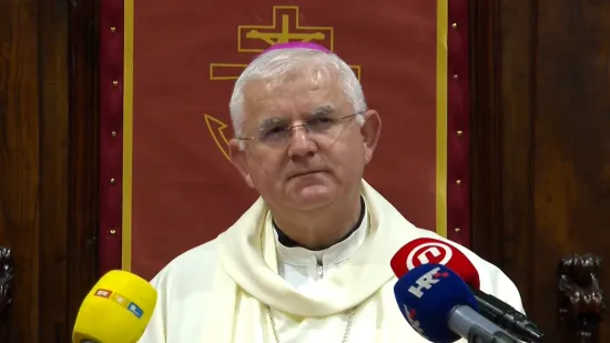 Nadbiskup Uzinić poručuje da je molitvi mjesto u crkvi: 'Potrebno se otvoriti Bogu i njegovim nadahnućima'