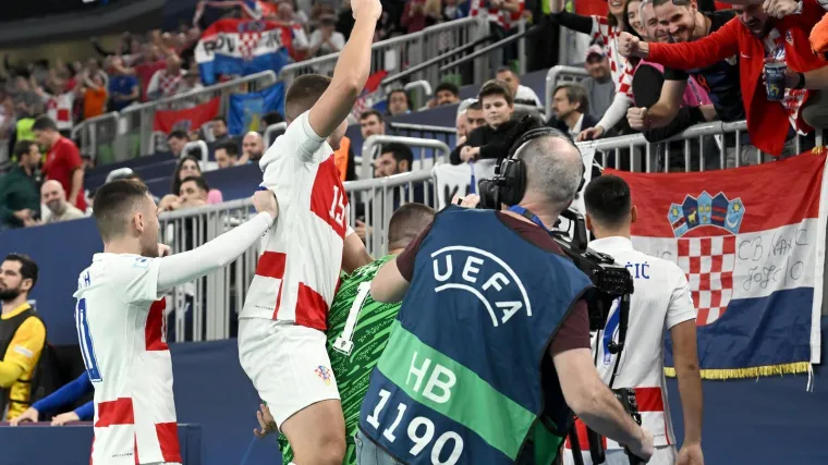 Pogledajte ludnicu u svlačionici nakon bronce: 'Ovdje nitko nije normalan'