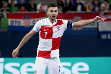 Sa suzom u očima kapetan je ostao kratak: 'Najsretniji sam čovjek na svijetu'