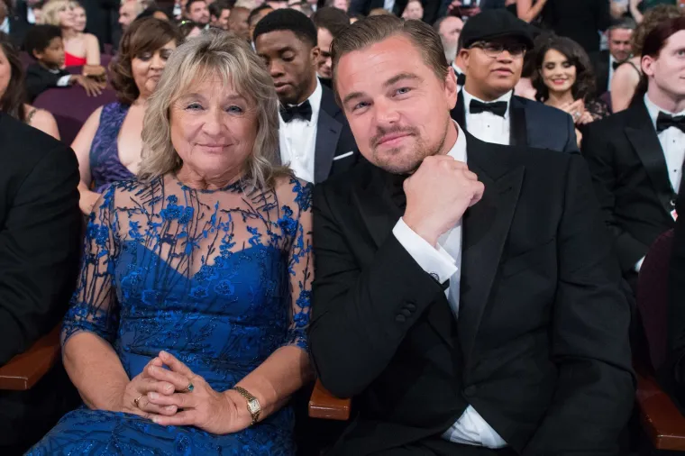 Leonardo DiCaprio (51) prkosi godinama: Jesu li to majčini geni ili su zaslužne mlade djevojke?