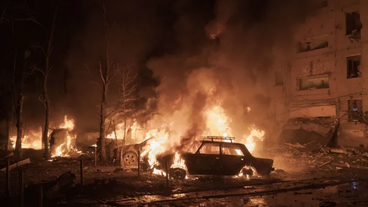 Rusi gaze sve pred sobom u Ukrajini: Poginula najmanje jedna osoba, sve je u plamenu