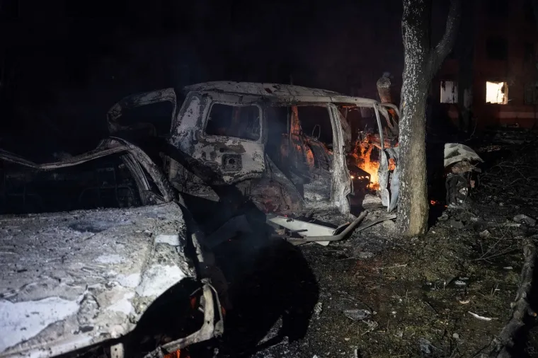 Rusi gaze sve pred sobom u Ukrajini: Poginula najmanje jedna osoba, sve je u plamenu