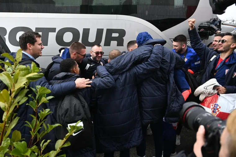 Na&scaron;i heroji stigli kući: 'Svaka godina iza 50. nakon ove utakmice je premija'