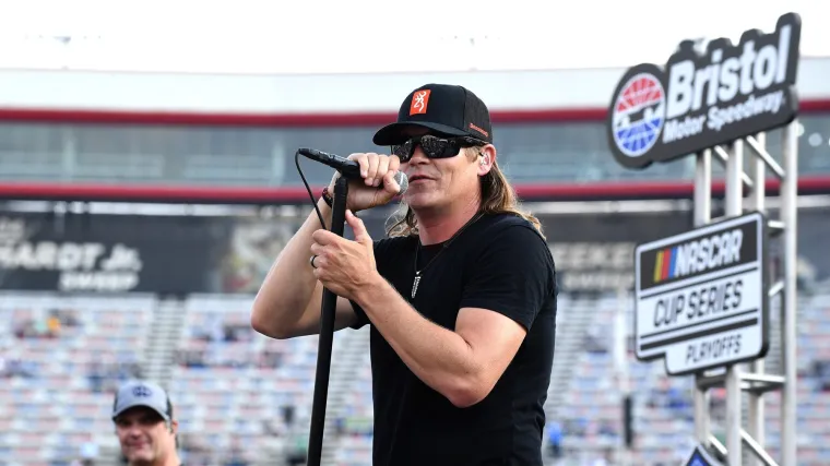 Brad Arnold, pjevač popularnog benda, preminuo nakon borbe s te&scaron;kom bole&scaron;ću