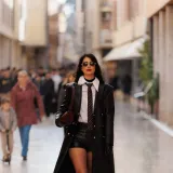 Sunčani đir pretvorio se u modnu pozornicu: Za ovim nogama tamnokose žene u crnom svi su se okretali