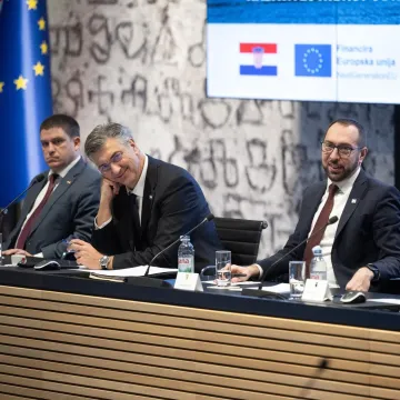 Može li zbog dočeka doći i do prijevremenih izbora? HDZ i SDP su nam odgovorili, a &scaron;to je s Možemo?