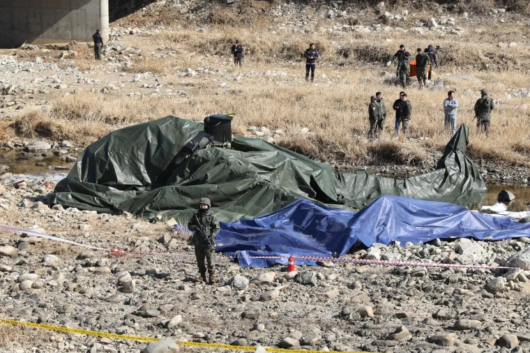 Sru&scaron;io se vojni helikopter, poginula oba člana posade