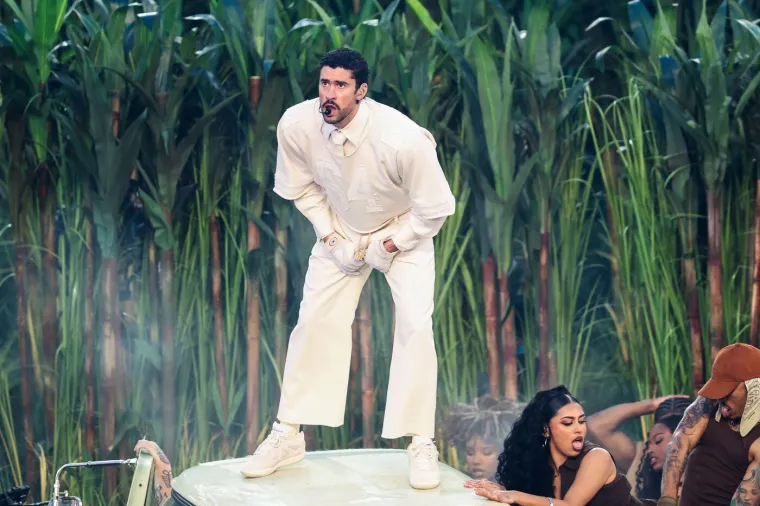 Od suđenja s biv&scaron;om do veze s Kendall Jenner: Ovo su žene koje su pale na &scaron;arm Bad Bunnyja