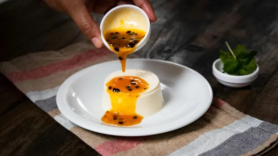 Donosimo recept za panna cottu: Svileni desert koji će osvojiti svako srce za Valentinovo