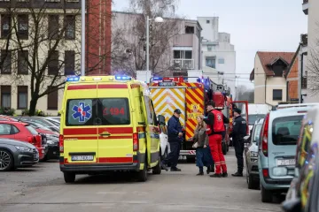 Pogledajte prizore drame na Jarunu: Buknuo požar u stanu, vatrogasci izvlačili ljude