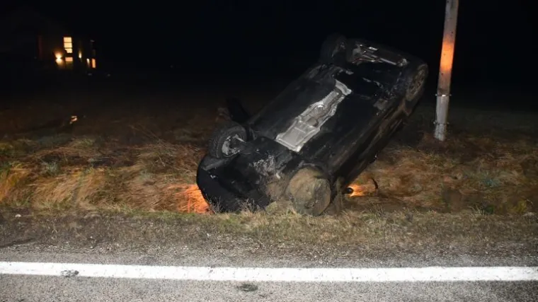 Pijan sletio u kanal kod Zagreba, auto zavr&scaron;io na krovu: Pazite koliko je promila imao