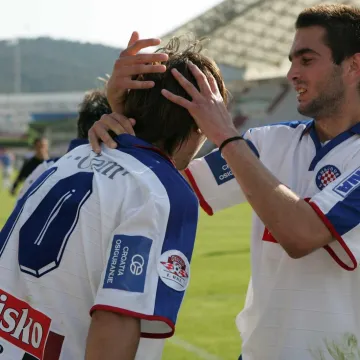 Legendarni napadač Hajduka lupio &scaron;akom o stol: 'Kad je najvažnije, onda zakažu...'