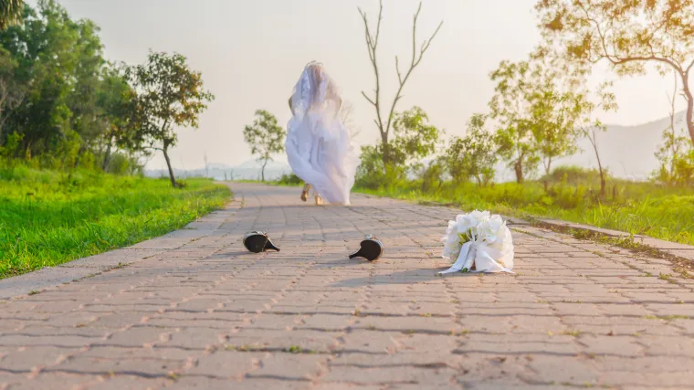 Momačka večer uni&scaron;tila zaruke: Hrvatica na internetu potražila savjet pa otkazala vjenčanje