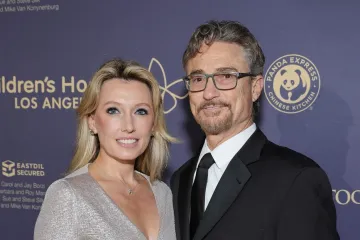 Razvod nakon 17 godina braka: Pjevačica reagirala nakon &scaron;okantnih poruka supruga s Epsteinom