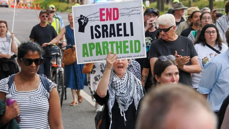 Kaos zbog dolaska izraelskog predsjednika: Deseci uhićenih, policija koristila suzavac