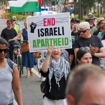 Kaos zbog dolaska izraelskog predsjednika: Deseci uhićenih, policija koristila suzavac